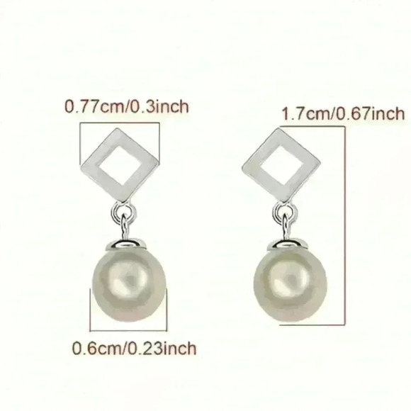 Elegant Mini Faux Pearl Stud Earrings - Picture 4 of 4